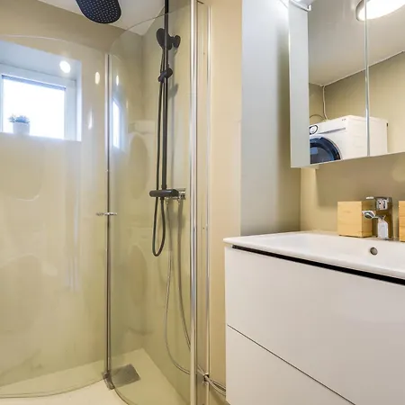 Spacious Private 3